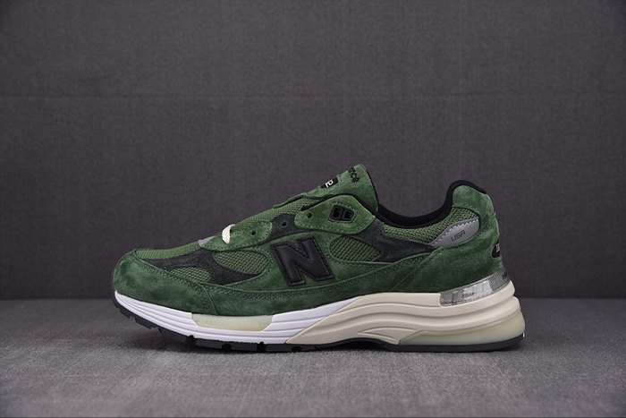 nb 992 스니커즈