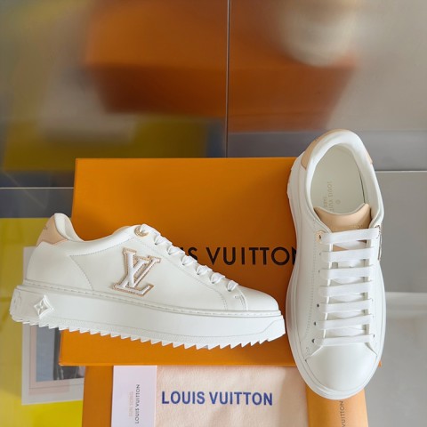 23ss LV 타임아웃 스니커즈