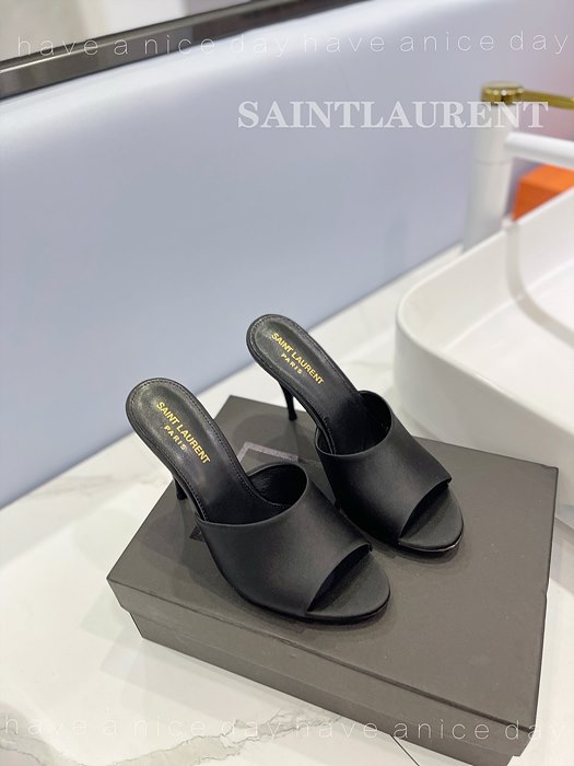 ysl 뮬