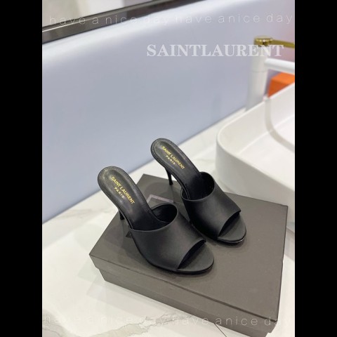 ysl 뮬